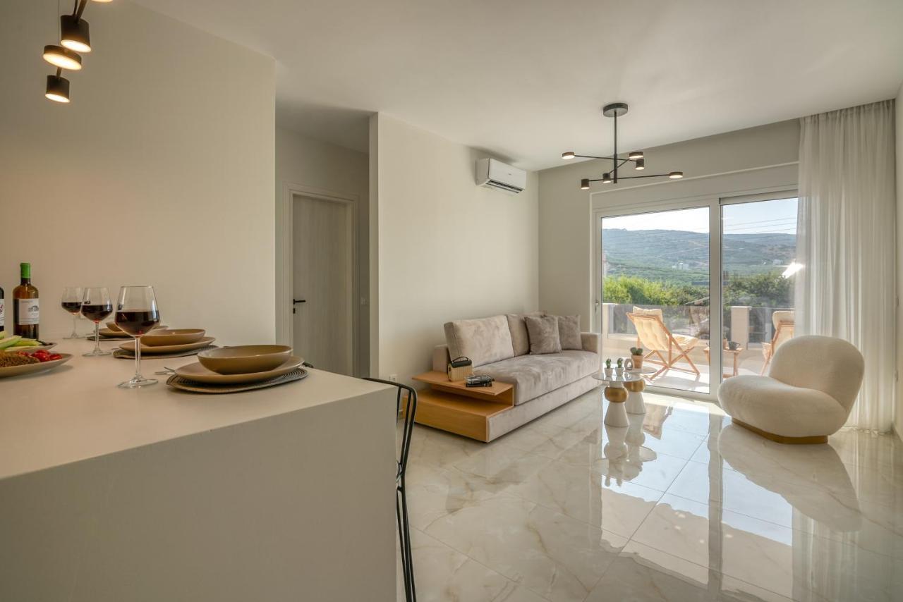 Villenia Luxury Apartments Kíssamos Extérieur photo